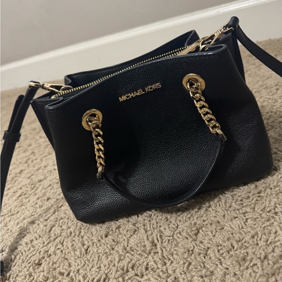 Michael Kors Handbags - Michael Kors- Perfect Date Night Bag! 💕